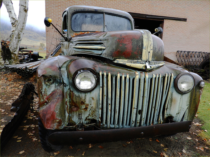 Old Vehicles in the Boundary